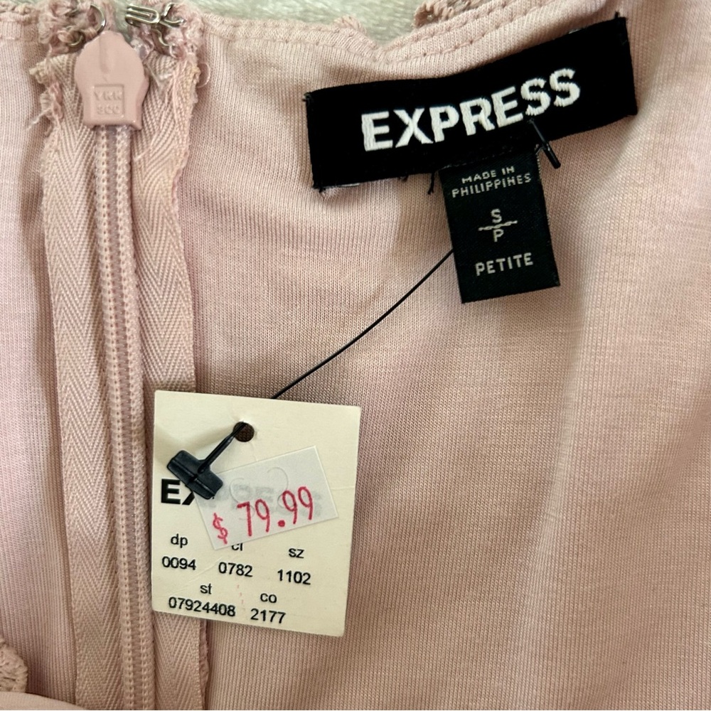 Express Women’s Pale Truffle Pink Floral Lace Midi Dress Size Small Petite - Picture 7 of 11